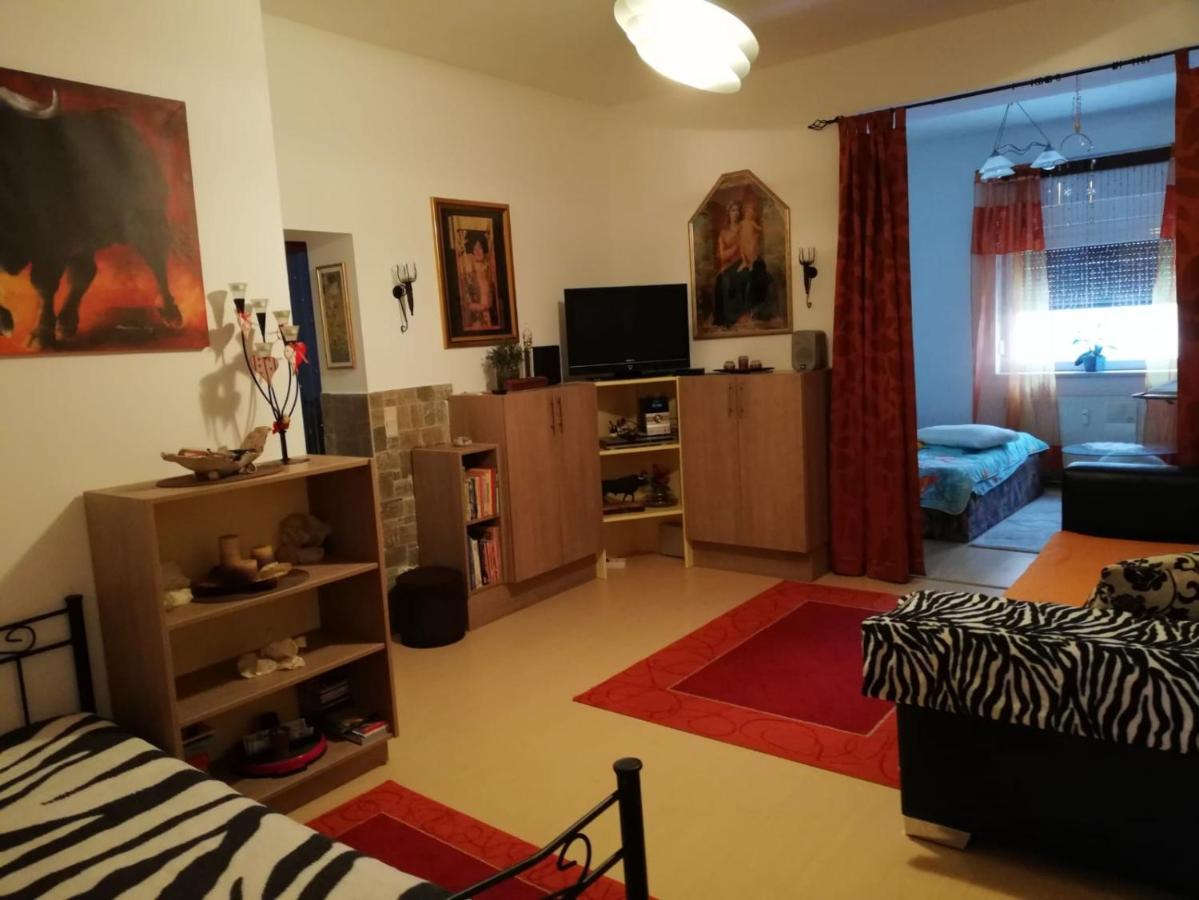 Charly'S Home Villach Buitenkant foto